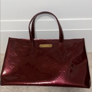 Louis Vuitton Amarante Monogram Vernis Wilshire
